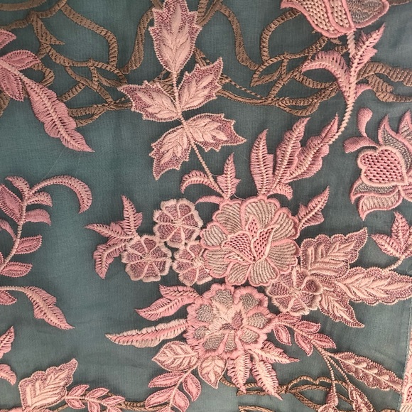 Agha Noor Pearl Embroidered Kurta w/ Lining - Picture 14 of 17